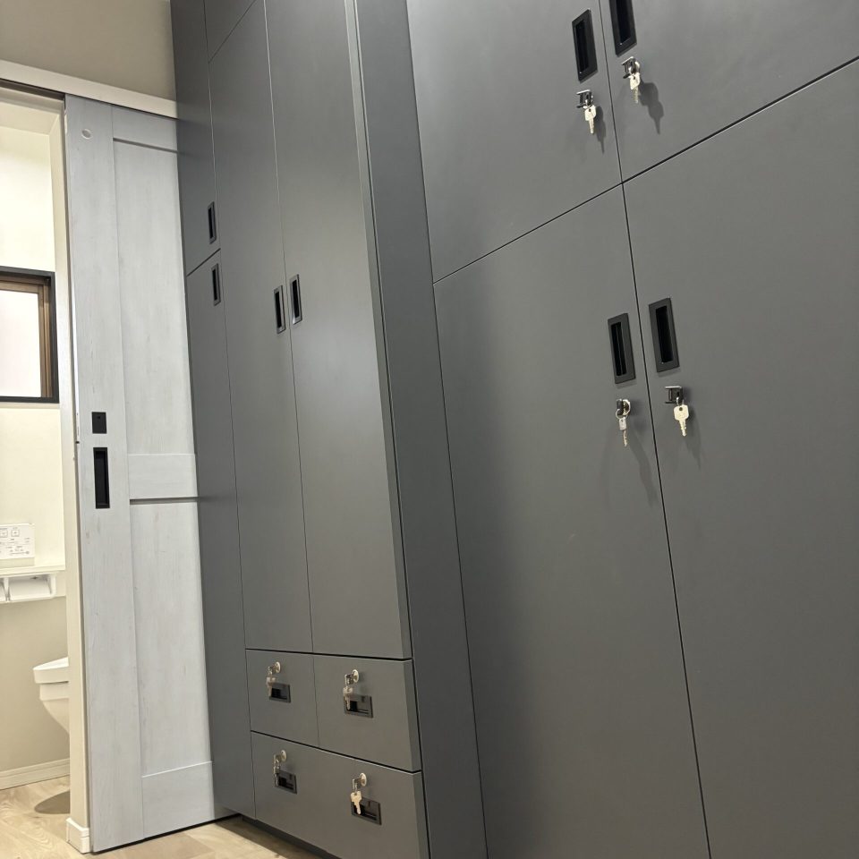 601C7F7F-A9C2-47F8-87B9-A2AED95C98B5